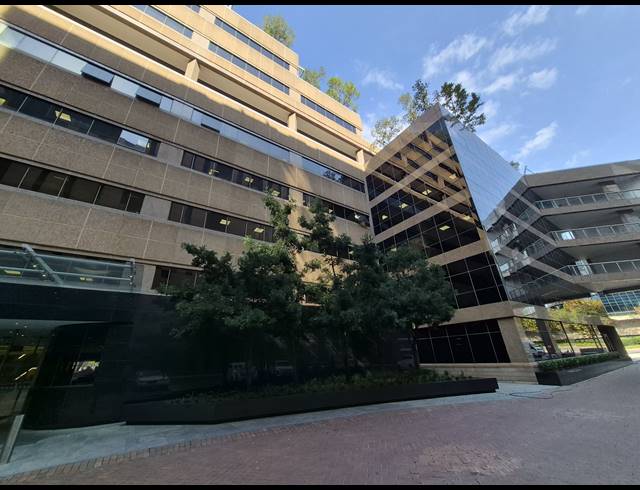 552M² OFFICE TO LET IN SANDTON CENTRAL